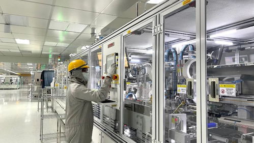 十年磨一劍 從跟跑到領(lǐng)跑，中國(guó)液晶面板與通訊設(shè)備的雙重逆襲